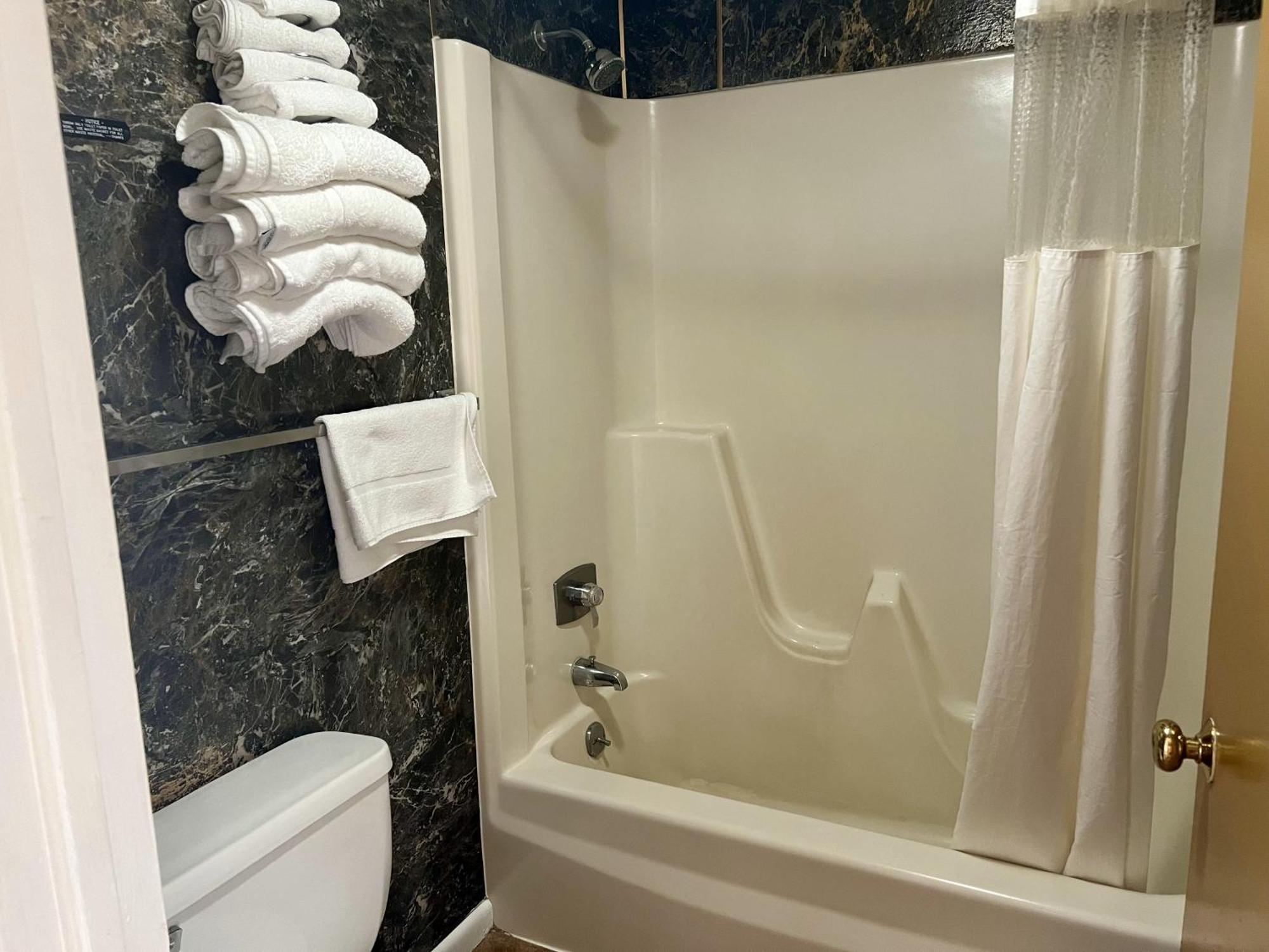 Travelodge By Wyndham Hershey Ngoại thất bức ảnh